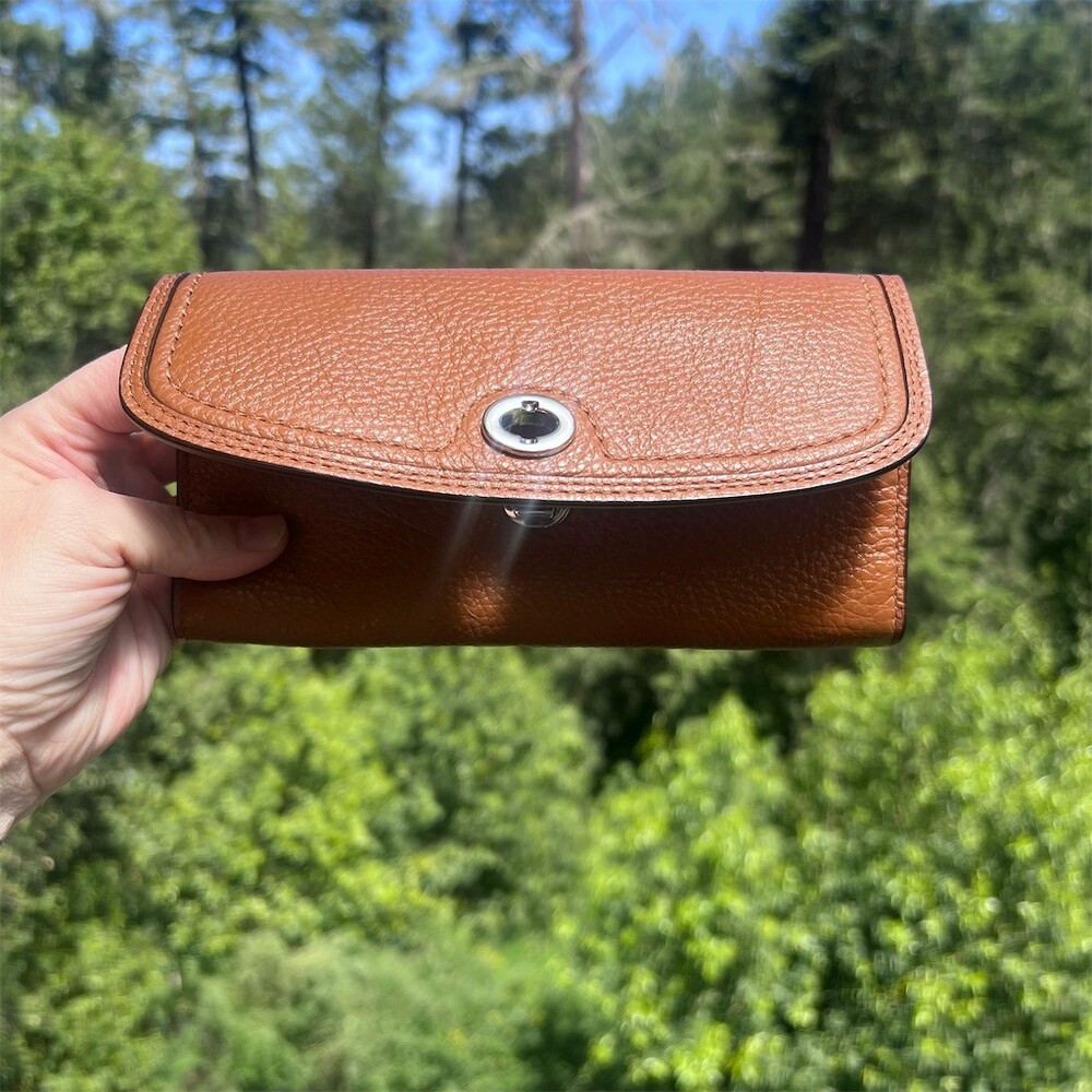 COACH VINTAGE Brown Pebble Leather Wallet w Turn-Lock and Silver Hardware - Picture 2 of 14